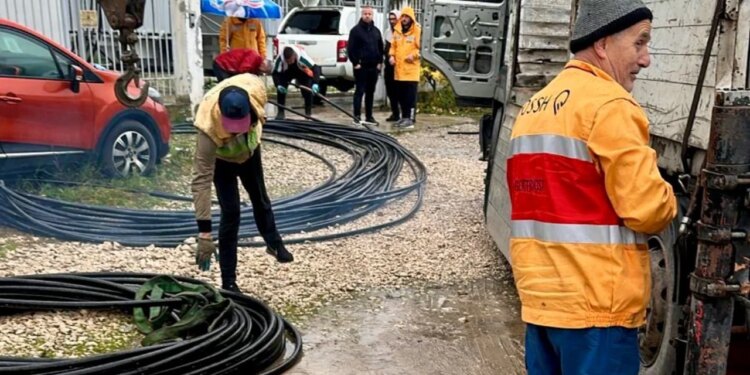 Fiderat e nënstacionit Farkë dështojnë, duke lënë disa zona të Tiranës pa energji elektrike.