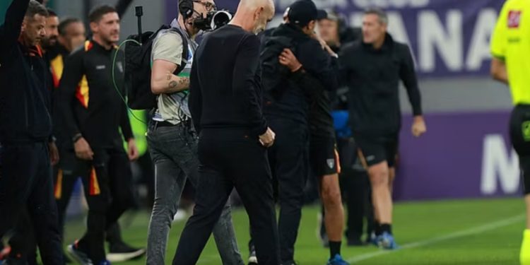 Fiorentina përballet me një krizë të thellë, tifozët shprehin pakënaqësinë e tyre; çfarë do të sjellë e ardhmja për klubin e njohur?