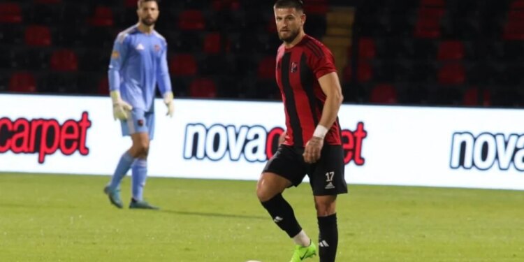 Flamurtari dhe Tirana barazojnë në Vlorë, pa fitues në përballjen e mbijetesës.