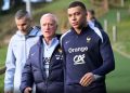Franca, Mbappé dhe Deschamps: Në fushë për të nderuar të rënët e Bataclanit