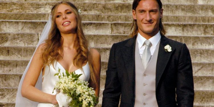 Francesco Totti dhe Ilary Blasi: fundi i divorcit planifikohet për marsin e 2026-ës.