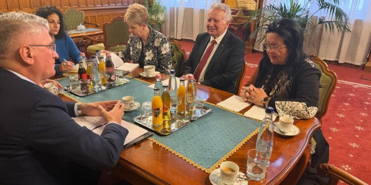 Gjekmarkaj takon nënkryetarin e Parlamentit Hungarez: PD thekson nevojën për avancimin e integrimit dhe parandalimin e deformimeve zgjedhore.