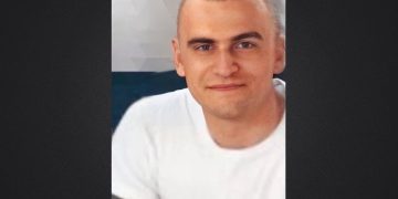 Gjobë prej 500 mijë eurosh për biznesmenin në Kamëz, prokurorja kërkon që ish-policin Jeton Lami të arrestohet dhe të mbajë burg.