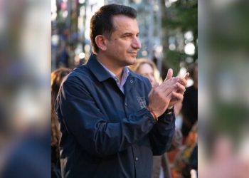 Gjykata Kushtetuese mbështet Veliajn, figura të njohura publike solidarizohen me kryebashkiakun.