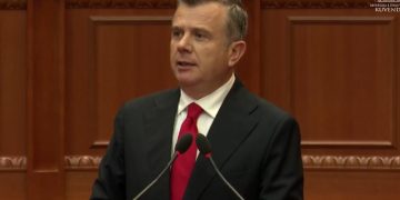 Grupi Parlamentar i PD-së propozon përjashtimin e Ballës nga Kuvendi për përdorim të gjuhës fyese dhe kërcënuese.