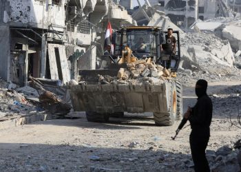 Hamas dorëzon tre trupa të tjerë në Izrael: Nis procesi i verifikimit për identifikimin e tyre.