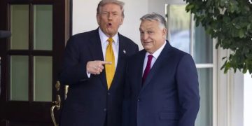 Hungaria mund të skivohet nga sanksionet ndaj naftës ruse, thotë Trump: "Nuk kanë alternativa të tjera."