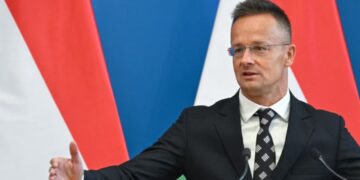 Hungaria shpreh mbështetje për Serbinë në furnizimin me naftë, ndërsa Vuçiç thekson se Shtetet e Bashkuara duhet të anulojnë sanksionet ndaj kompanisë.