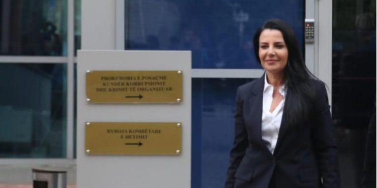 Lamtumirë Belinda! Si bashkëpunëtorët po zhdukin gjurmët e saj