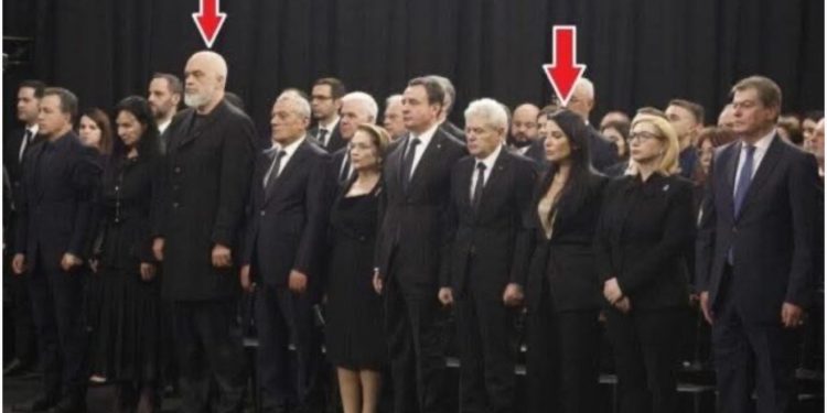 Rama largon Ballukun/ Tension në funeralin e Nanos