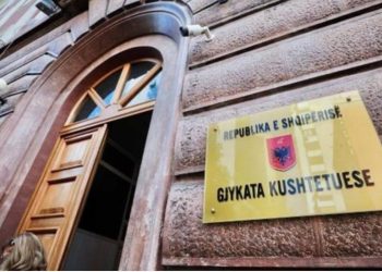 “5 me 3” për Erion Veliajn! Zbulohet si votuan anëtarët e Kushtetueses, kush ishte pro dhe kush kundër