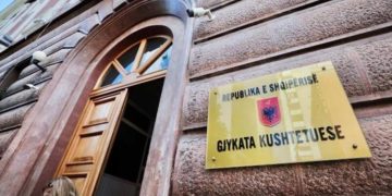 “5 me 3” për Erion Veliajn! Zbulohet si votuan anëtarët e Kushtetueses, kush ishte pro dhe kush kundër