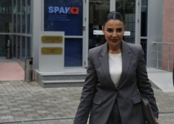 Belinda Balluku drejt burgut? Hetimi për korrupsion e transferta 6 mln € në Zvicër rrezikojnë zëvendësen e Ramës