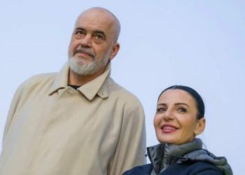 ‘Palloshi i gjatë’/ Në dosjen ‘Balluku’ biseda me sharje dhe fyrje për Edi Ramën