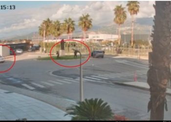 Burra që vrapojnë të tmerruar nga të shtënat e makina që largohen me shpejtësi skëterrë! Çfarë nuk u “vu re” nga atentati mafioz ndaj Gilmando Danit në Rinas