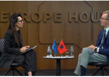 “SPAK po heton numrin dy të qeverisë, si e shihni atmosferën”/ Gonzato: Nuk mund të komentoj çështje në hetim, parlamenti nuk ushtron mjaftueshëm kontroll mbi veprimet e ekzekutivi