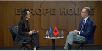 “SPAK po heton numrin dy të qeverisë, si e shihni atmosferën”/ Gonzato: Nuk mund të komentoj çështje në hetim, parlamenti nuk ushtron mjaftueshëm kontroll mbi veprimet e ekzekutivi