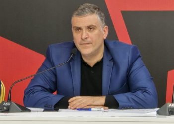 PL bashkohet me PD në protestën e të hënës, Tedi Blushi: Të bashkohemi për të mbrojtur familjen, fëmijët dhe ekonominë nga ligje çnjerëzore