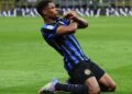Inter, Dumfries nuk luan në derbi, ndërsa Lautaro dhe Thuram formojnë dyshën e sulmit.