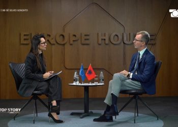Intervista në Top Story: Gonzato paralajmëron se ndërhyrjet në sistemin e drejtësisë rrezikojnë shanset për integrimin në BE.