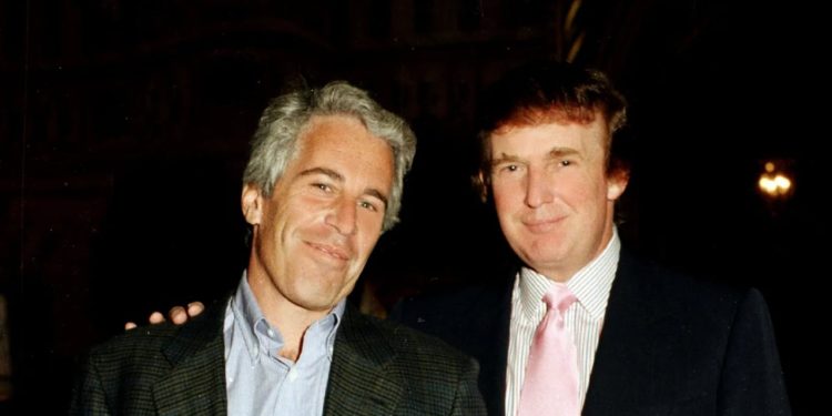 Intervistë për të "mbyllur" Trumpin, si Wolff iu drejtua Epstein për ndihmë para zgjedhjeve të vitit 2016