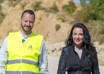 Ish-deputeti i PD përmendet në dosjen “Balluku”; zv.kryeministrja paralajmëron Berberin: Të mos merren më tendera prej tij.