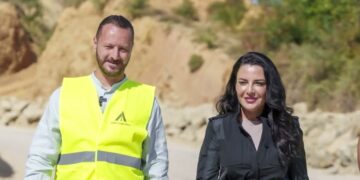 Ish-deputeti i PD përmendet në dosjen “Balluku”; zv.kryeministrja paralajmëron Berberin: Të mos merren më tendera prej tij.