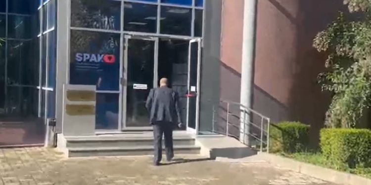Ish-drejtori i burgjeve, Agim Ismaili, paraqitet përpara SPAK-ut.