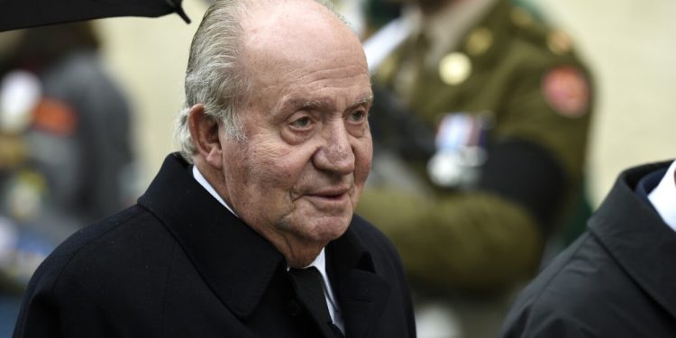 Ish-mbreti i Spanjës Juan Carlos flet për pendesat e tij, zbarton lidhjet romantike dhe zbulon dhuratën prej 100 milionësh nga Arabia Saudite.