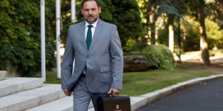 Ish-ministri, nën akuzat për korrupsion, mbetet në paraburgim nga Gjykata Supreme e Spanjës, duke rrezikuar një dënim prej 24 vitesh.