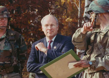 Ish-nënkryetari që luajti një rol të rëndësishëm në drejtimin e luftës ndaj terrorizmit/ Identiteti i Dick Cheney, një figurë e shquar në historinë bashkëkohore të Shteteve të Bashkuara