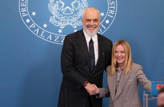 "Italia, mbështetje për Shqipërinë në Bashkimin Evropian" — Rama në një intervistë për Corriere: Jemi duke pritur një marrëveshje të re evropiane për emigracionin. Meloni e ka avancuar çështjen në një tjetër nivel…