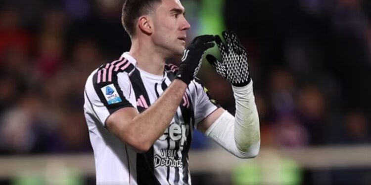 Juventus, Spalleti e ka të pamundur Dusan Vlahovic për shkak të një dëmtimi.