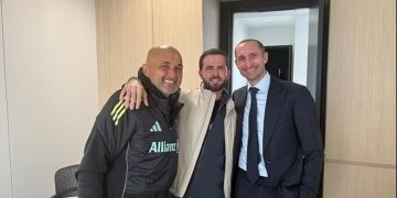 Juventus, kush është ky këtu? Pjanic në Continassa, është një vizitë e zakonshme apo një 'intervistë pune'?