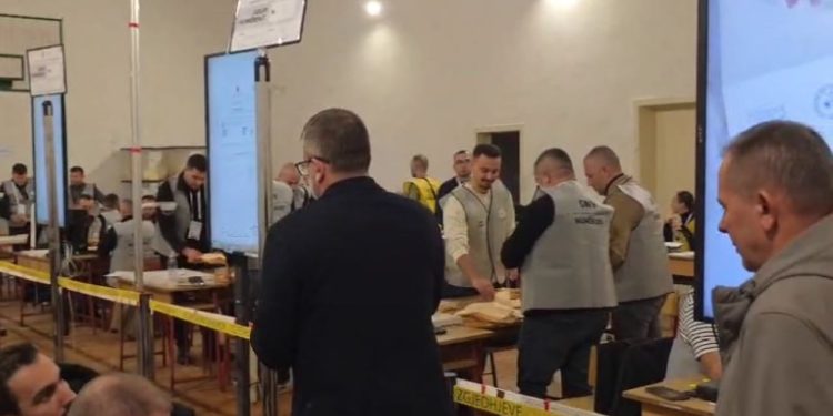 Kandidati i Partisë Socialiste fiton në Cërrik, ndërsa ai i pavarur tejkalon kandidatën e partisë "Shqipëria Bëhet".