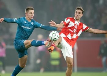 Konferenca League/ Fiorentina vazhdon të përjetojë shqetësime edhe pa Piolin, Mainz e mposht në minutat e fundit.