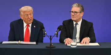 Konsultime para takimit në Gjenevë: Starmer dhe Trump dakord për bashkëpunimin në planin e paqes për Ukrainën; Carney dhe Merz riafirmojnë mbështetje për Kievin.