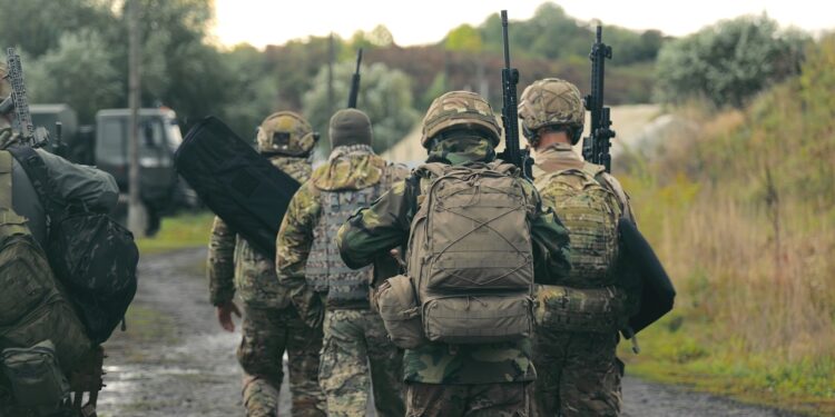 Kremlini njofton për rrethimin e 5,000 ushtarëve ukrainas në Kharkiv.