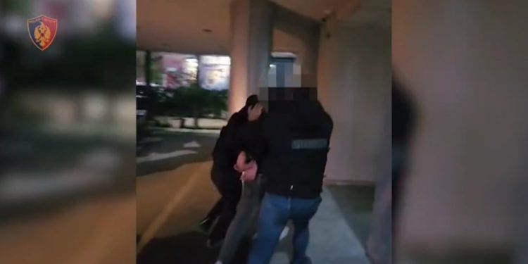 Krijim profili të falsifikuar në rrjetet sociale me emrin dhe logon e një banke për ofertën e kredive të paautorizuara, një arrestim dhe dy persona në procedim në Tiranë.