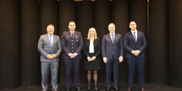 Kriminaliteti ndërkufitar dhe emigracioni ilegal: Task Forca Rajonale për të Luftuar Migracionin e Paligjshëm mblidhet në Tiranë