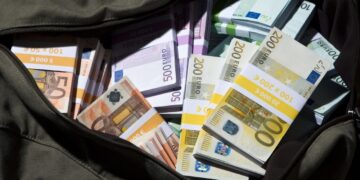 Kurthi i interesave të larta në Kosovë: pasojat shkatërruese të huave jashtëligjore