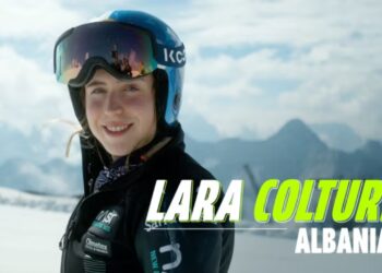 Lara Colturi, e reja që po simbolizon flamurin kuqezi në vende ku Shqipëria nuk ka qenë përherë prezent.