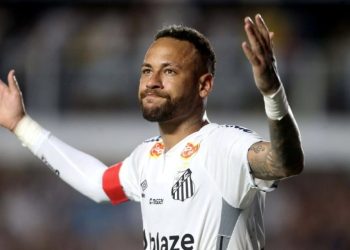 Lojtarët dhe drejtuesit e Santosit janë ndjerë të shteruar nga sjellja e Neymarit, duke çuar historinë drejt një përfundimi të pafat.