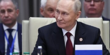 Lufta në Ukrainë: Putin tërheq vëmendjen e Evropës dhe diskuton me dërguarin e Trump mbi negociatat, duke theksuar se asgjë nuk është konfirmuar ende.