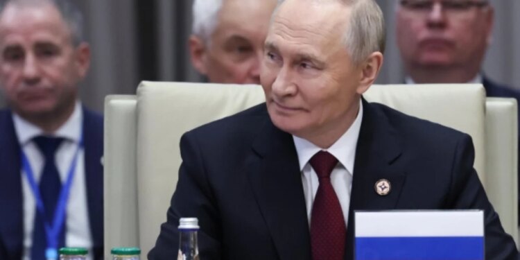 Lufta në Ukrainë: Putin tërheq vëmendjen e Evropës dhe diskuton me dërguarin e Trump mbi negociatat, duke theksuar se asgjë nuk është konfirmuar ende.