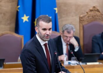 Mali i Zi njofton për mundësinë e rreptësisë së regjimit të vizave për qytetarët rusë në kuadër të politikave të BE-së.