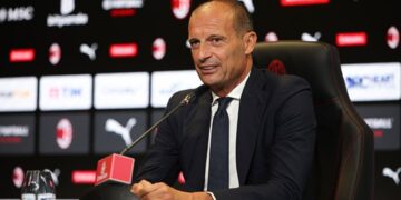 Milan, Allegri analizoi strategjitë për të frenuar Interin; mbrojtja në gatishmëri për të bllokuar çiftin Lautaro-Thuram