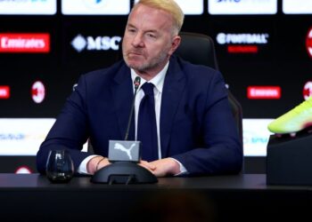 Milan, Igli Tare: “Rinovimi i kontratës së Maignan? Jemi të sigurt... 

AC Milan do të ndeshet me Lazion në javën e 13-të të Serie A. Kjo ndeshje është e rëndësishme për kuqezinjtë, të cilët, nëse fitojnë, do të mbeten përkohësisht të vetëm në vendin e parë të tabelës.
