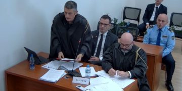 “Mungesa nga detyra mbrojnë interesin publik?” Veliaj drejton pyetje Këshillit të Ministrave: “Pse nuk reaguat për delegimet e kryetarit të Tropojës? E mbani dy standarde?”