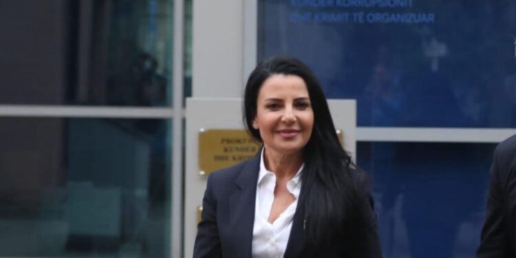 NJOFTIM ZYRTAR NGA SPAK PËR BELINDA BALLUKUN